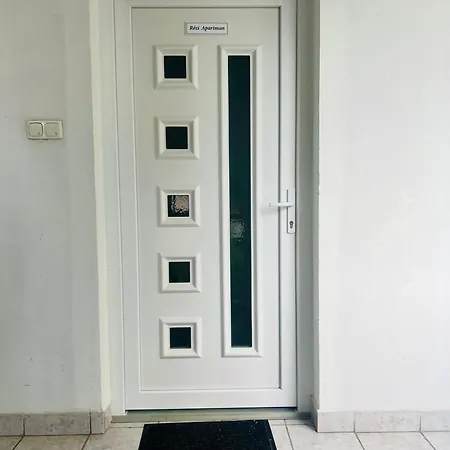 Rezi Apartment Eger