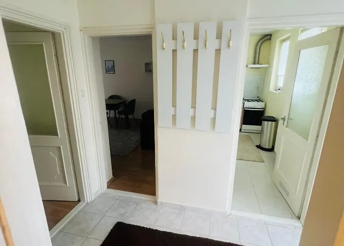 Apartman Rezi *