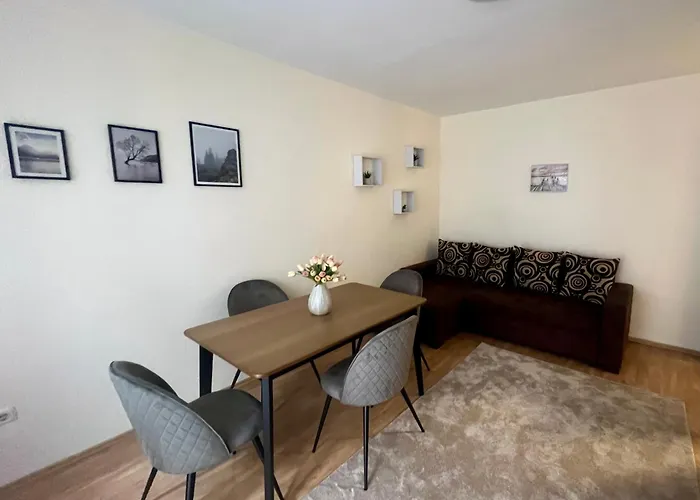 Rezi Apartman *